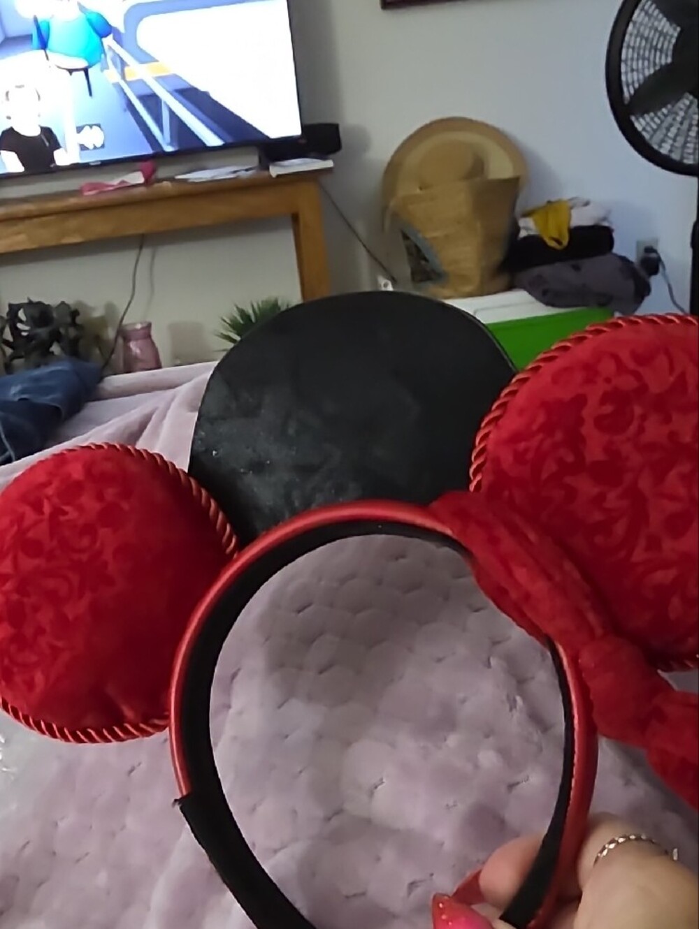 Disney Red and Black Pirate Minnie Ear Headband with Gold Trim Late 2025 Worn 2h - Picture 8 of 8